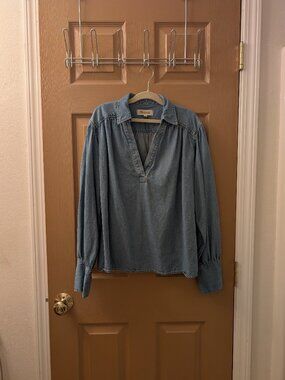 Madewell Chambray Popover - Size Medium